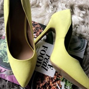 Yellow Abound heels sz. 8.5